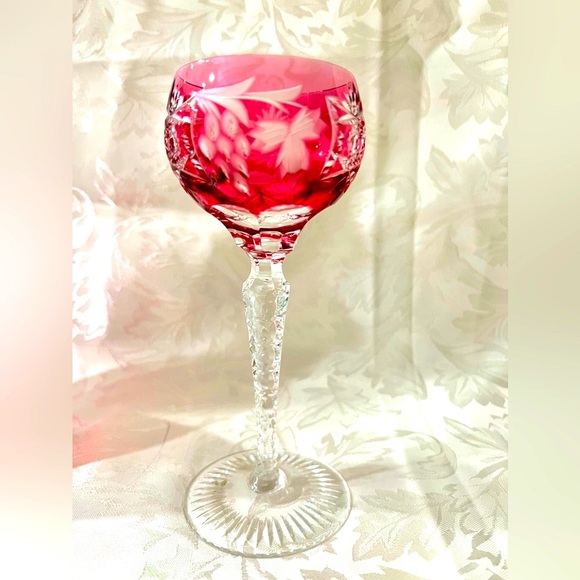 German Cut Crystal Red Pink Spirit Liquor Decanter with glasses - Picture 3 of 4